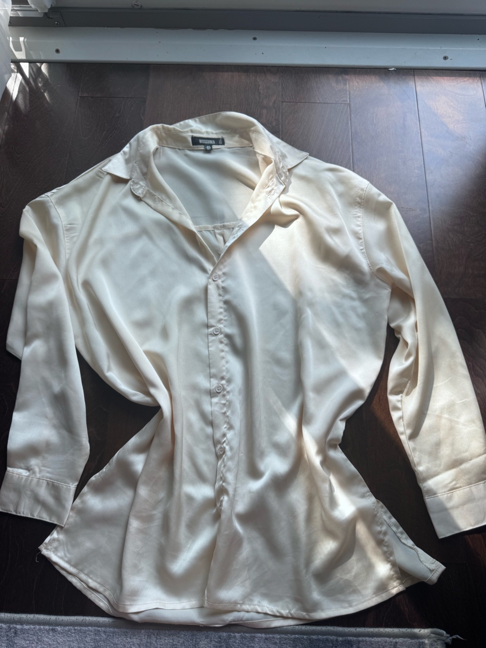 Missguided + Cream Satin Long-Sleeve Button-Up Shirt
